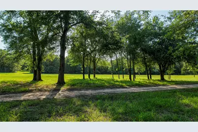 1462 County Road 313, Thrall, TX 78947 - Photo 24