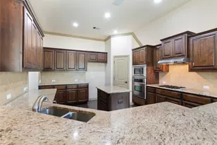 150 Drury Ln, Austin, TX 78737 - Photo 12