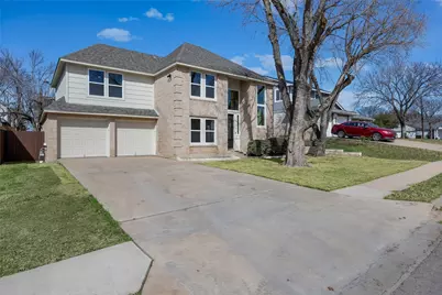 1002 Crestview Street, Round Rock, TX 78681 - Photo 2