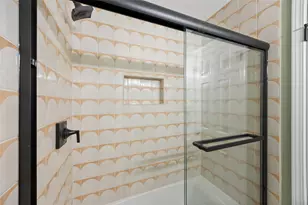 1002 Crestview St, Round Rock, TX 78681 - Photo 28