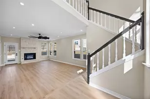 1002 Crestview St, Round Rock, TX 78681 - Photo 4