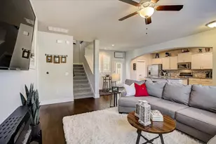 11102 Railway Ln, Austin, TX 78717 - Photo 6