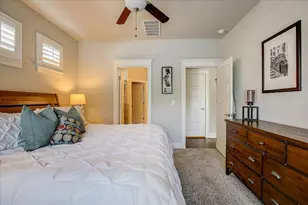 11102 Railway Ln, Austin, TX 78717 - Photo 14
