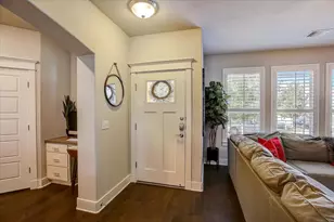 11102 Railway Ln, Austin, TX 78717 - Photo 4