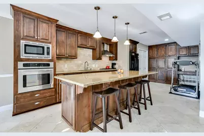 8911 Mount Bartlett Drive, Austin, TX 78759 - Photo 8