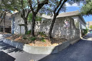 816 W N Loop Blvd, Austin, TX 78756 - Photo 20