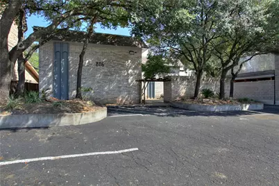 816 W North Loop Boulevard #111, Austin, TX 78756 - Photo 4