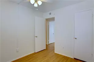 816 W N Loop Blvd, Austin, TX 78756 - Photo 10