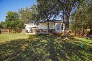 225 Waikakaaua Dr, Bastrop, TX 78602 - Photo 32