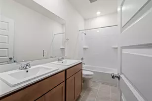 908 Universal Dr, Hutto, TX 78634 - Photo 22
