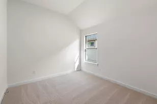 908 Universal Dr, Hutto, TX 78634 - Photo 24