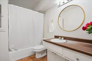 8102 Shadowood Dr, Austin, TX 78757 - Photo 18