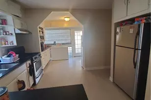 918 E 37th St, Austin, TX 78705 - Photo 10