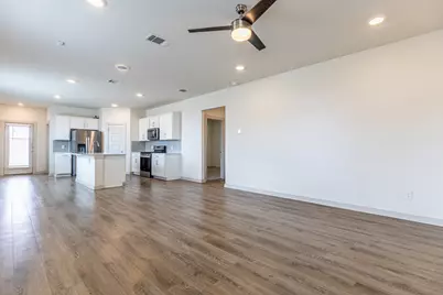 305 Fairfax Avenue, San Marcos, TX 78666 - Photo 4