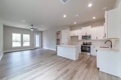 639 Magnolia Lane, Cottonwood Shores, TX 78657 - Photo 4