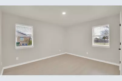 131 Meadow Valley Loop, Jarrell, TX 76537 - Photo 22