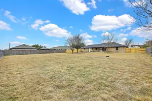 131 Meadow Valley Loop, Jarrell, TX 76537 - Photo 28