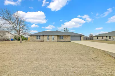 131 Meadow Valley Loop, Jarrell, TX 76537 - Photo 32