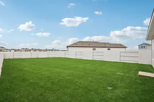 104 Summer Dr, Elgin, TX 78621 - Photo 36