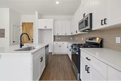 1811 Webberville Road #1307, Austin, TX 78721 - Photo 4