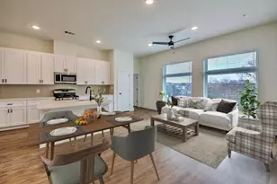 1811 Webberville Rd, Austin, TX 78721 - Photo 2