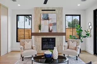 6611 Lexington Rd, Austin, TX 78757 - Photo 16