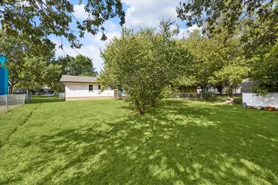 2205 Quail Meadow Drive, Georgetown, TX 78626 - Photo 18