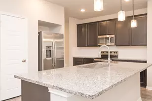 113 Lazy Lizzy Rd, Jarrell, TX 76537 - Photo 4