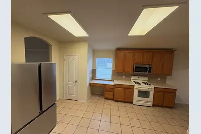2100 Mir Woods Drive, Leander, TX 78641 - Photo 6