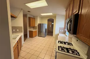 2100 Mir Woods Dr, Leander, TX 78641 - Photo 8
