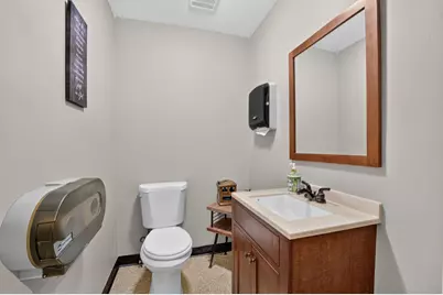 407 Wilkes Street, Smithville, TX 78957 - Photo 22