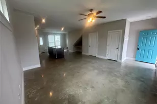 813 Northington St, Burnet, TX 78611 - Photo 4