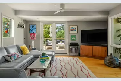 5932 Highland Hills Drive, Austin, TX 78731 - Photo 10