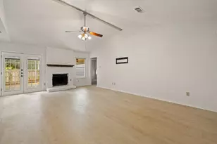 9709 Moorberry St, Austin, TX 78729 - Photo 6