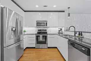 360 Nueces St, Austin, TX 78701 - Photo 10