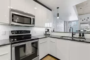 360 Nueces St, Austin, TX 78701 - Photo 12