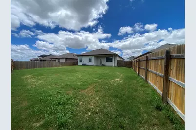 924 Vogel Drive, Georgetown, TX 78626 - Photo 12