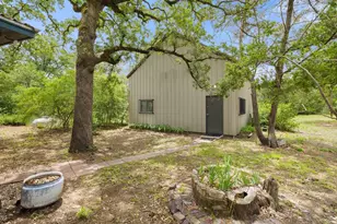 244 Woodway Dr, Elgin, TX 78621 - Photo 32