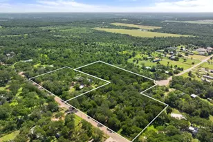 244 Woodway Dr, Elgin, TX 78621 - Photo 2
