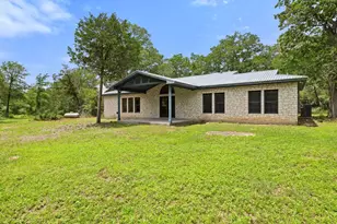 244 Woodway Dr, Elgin, TX 78621 - Photo 6