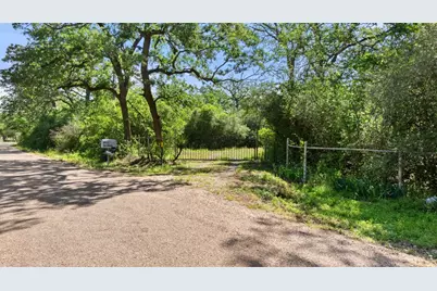 244 Woodway Drive, Elgin, TX 78621 - Photo 40