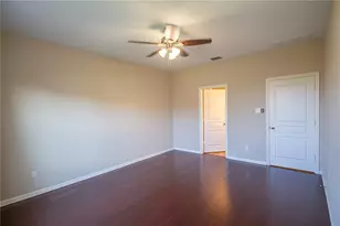 3224 Stirrat St, Pflugerville, TX 78660 - Photo 4