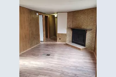 301 S Johnson Avenue, Thorndale, TX 76577 - Photo 6