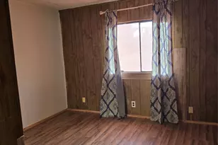 301 S Johnson Ave, Thorndale, TX 76577 - Photo 12