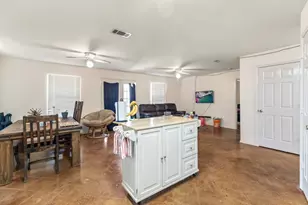 1225 Hilltop Dr, San Marcos, TX 78666 - Photo 12