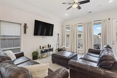 719 Arroyo Dorado, New Braunfels, TX 78130 - Photo 12