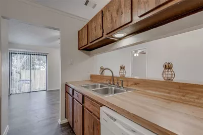 11405 Walnut Ridge Drive #Unit B, Austin, TX 78753 - Photo 12