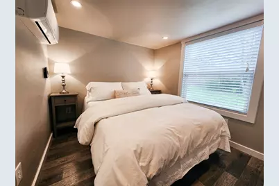 282 Park Avenue, Staples, TX 78670 - Photo 18