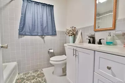 1011 S Brownleaf Street, San Antonio, TX 78227 - Photo 8