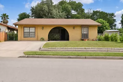 1011 S Brownleaf Street, San Antonio, TX 78227 - Photo 1